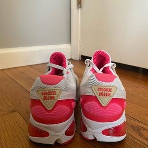 VINTAGE NIKE Max Air Turbulence 16